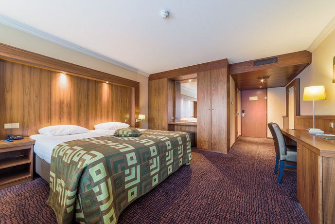 Imagen de la habitación del Hotel Van Der Valk Emmen. Foto 16