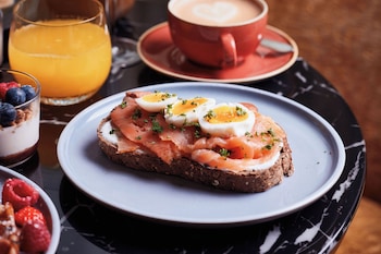 Imagen del bar/restaurante del Hotel Van Der Valk Gent. Foto 4