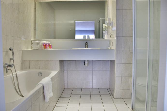 Imagen de la habitación del Hotel Van Der Valk Groningen - Zuidbroek A7. Foto 10