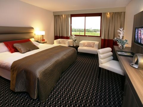 Imagen de la habitación del Hotel Van Der Valk Maastricht. Foto 4