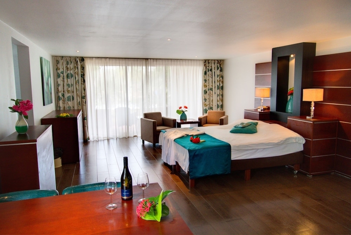 Imagen de la habitación del Hotel Van Der Valk Plaza Beach and Dive Resort Bonaire. Foto 4