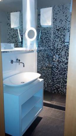 Imagen de la habitación del Hotel Van Der Valk Saint Aygulf. Foto 11