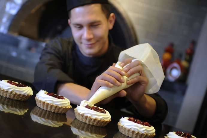 Imagen del bar/restaurante del Hotel Van Der Valk Stein - Urmond. Foto 6