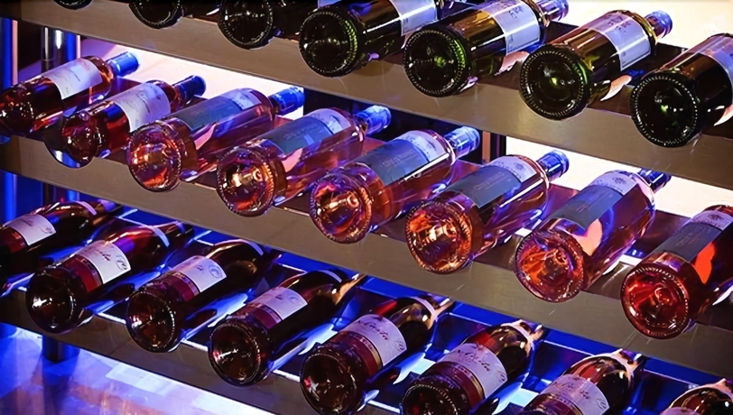 Imagen del bar/restaurante del Hotel Van Der Valk Stein - Urmond. Foto 11