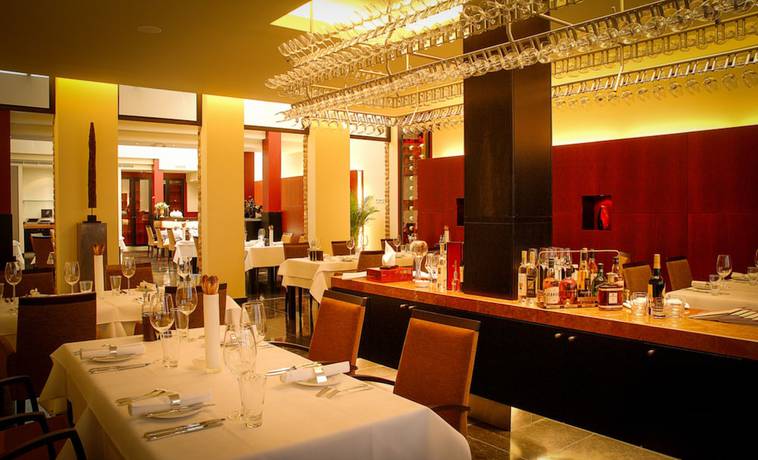 Imagen del bar/restaurante del Hotel Van Eyck, Maaseik. Foto 2