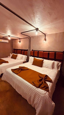 Imagen de la habitación del Hotel Van Gogh Airport. Foto 9
