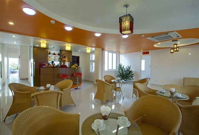 Imagen del bar/restaurante del Hotel Van Mieu 2. Foto 2