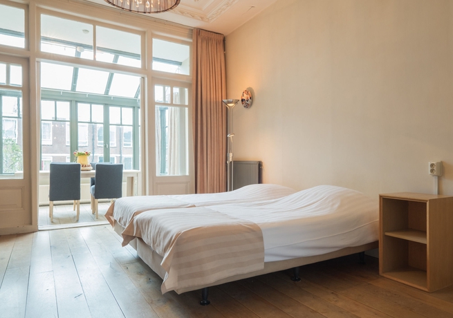 Imagen de la habitación del Hotel Van Walsum. Foto 8