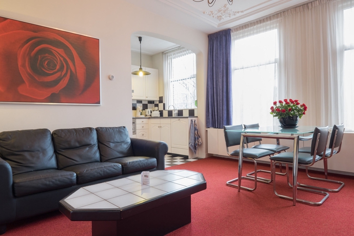 Imagen de los interiores del Hotel Van Walsum. Foto 15