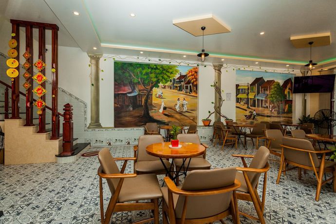 Imagen del bar/restaurante del Hotel Van Xuan 79. Foto 4