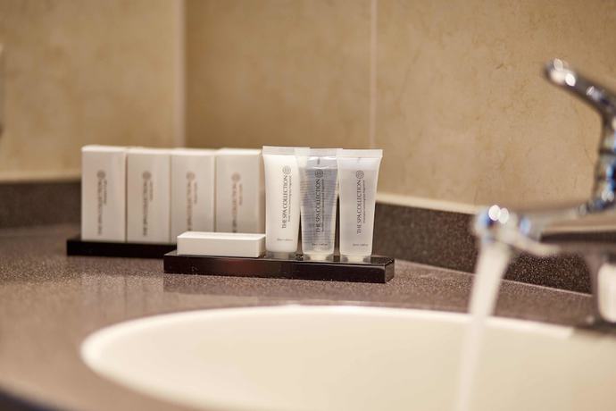 Imagen de la habitación del Hotel Van der Valk ARA. Foto 8