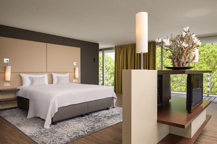 Imagen de la habitación del Hotel Van der Valk ARA. Foto 11