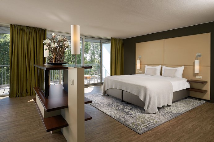 Imagen de la habitación del Hotel Van der Valk ARA. Foto 12