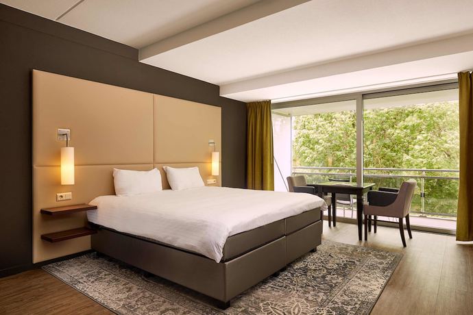 Imagen de la habitación del Hotel Van der Valk ARA. Foto 15