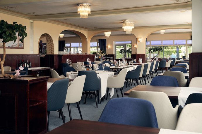 Imagen del bar/restaurante del Hotel Van der Valk Hardegarijp - Leeuwarden. Foto 6