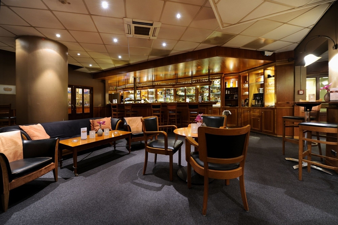 Imagen del bar/restaurante del Hotel Van der Valk Hotel Berlin Brandenburg. Foto 2