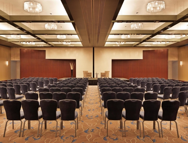 Imagen de los interiores del Hotel Van der Valk Hotel Paris CDG Airport. Foto 10