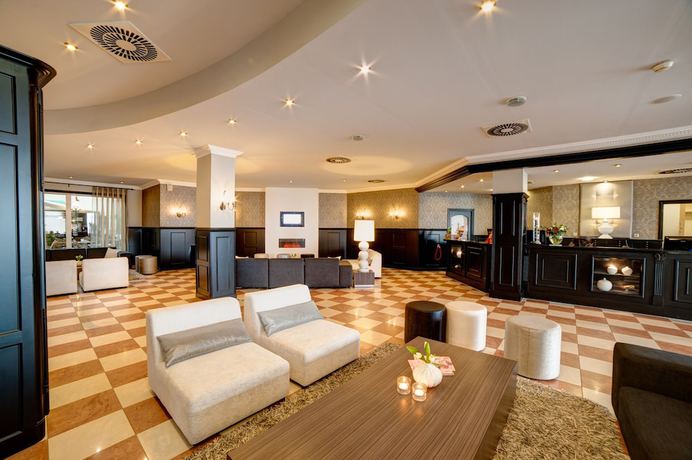 Imagen de los interiores del Hotel Van der Valk Resort Linstow. Foto 19