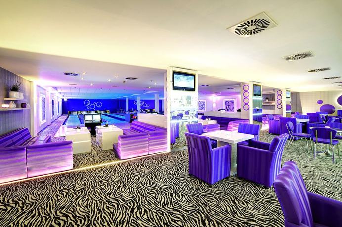 Imagen del bar/restaurante del Hotel Van der Valk Resort Linstow. Foto 2