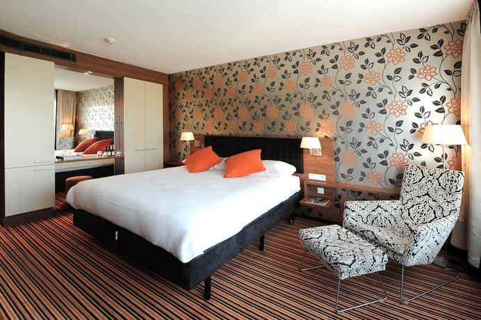 Imagen de la habitación del Hotel Van der Valk Ridderkerk. Foto 6