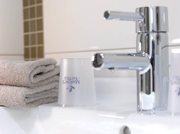 Imagen de la habitación del Hotel Van der Valk Waterloo. Foto 8