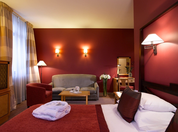 Imagen de la habitación del Hotel Van der Valk Waterloo. Foto 10