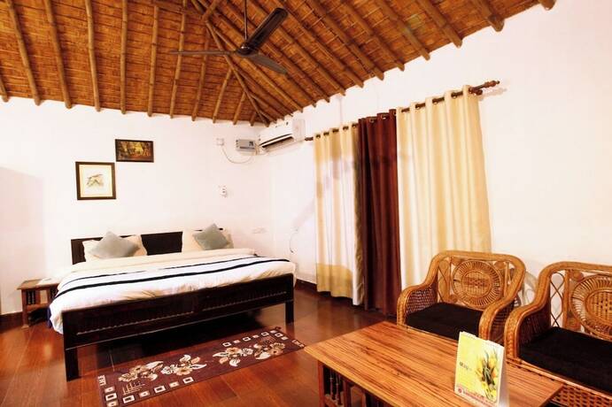 Imagen de la habitación del Hotel Vanasthali Jungle Resort Jim Corbett. Foto 15