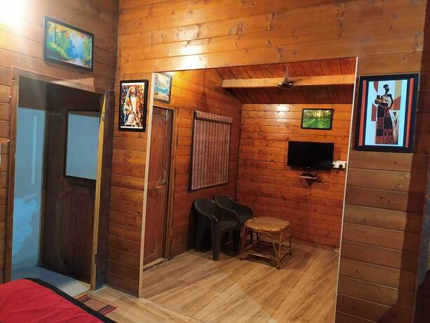 Imagen de la habitación del Hotel Vanasthali Jungle Resort Jim Corbett. Foto 18