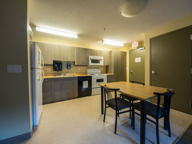 Imagen de los interiores del Hotel Vancouver Island University Residences. Foto 14