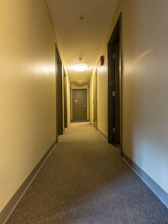 Imagen de los interiores del Hotel Vancouver Island University Residences. Foto 15
