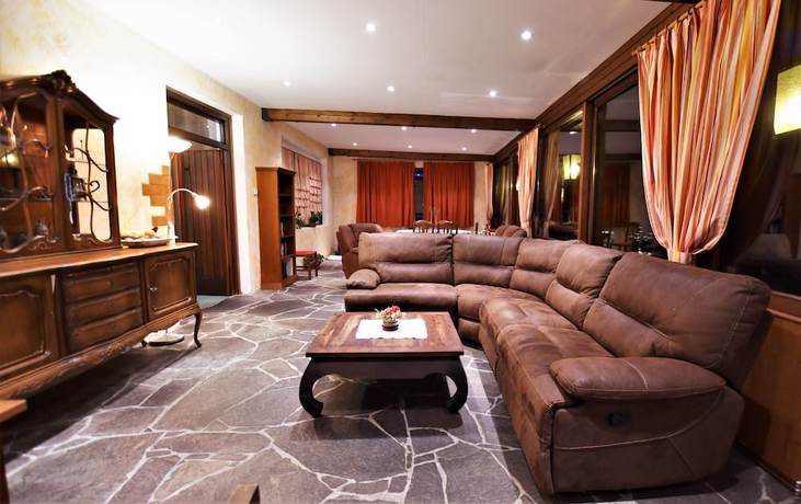 Imagen de los interiores del Hotel Vanda, Stresweg. Foto 19
