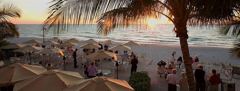 Imagen del bar/restaurante del Hotel Vanderbilt Beach Resort. Foto 2