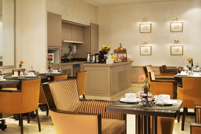 Imagen del bar/restaurante del Hotel Vaneau Saint Germain. Foto 2