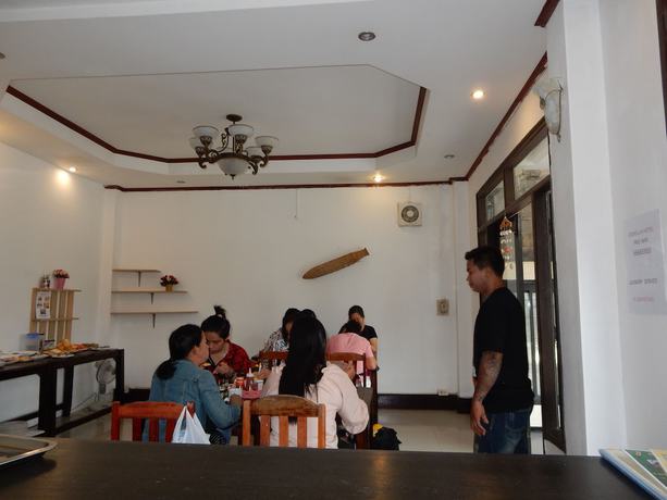 Imagen del bar/restaurante del Hotel Vang Vieng Camellia. Foto 7