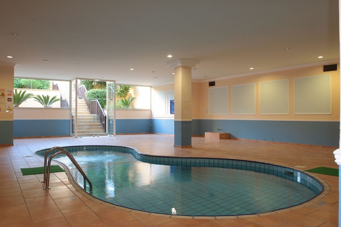 Imagen de la piscina del Hotel Vangelis Hotel and Suites. Foto 16