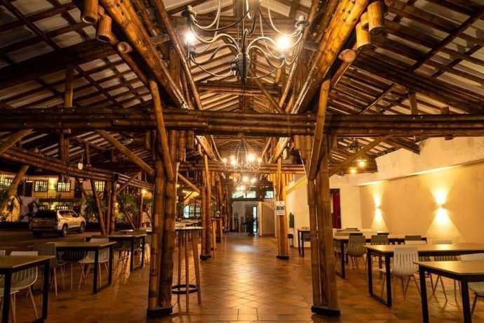 Imagen del bar/restaurante del Hotel Vanguardia Natural. Foto 5