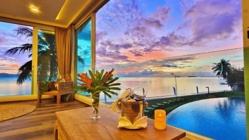Imagen general del Hotel Vannee Golden Sands Beachfront Resort, Ban Haad Rin. Foto 2