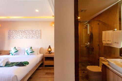 Imagen de la habitación del Hotel Vannee Golden Sands Beachfront Resort, Ban Haad Rin. Foto 12