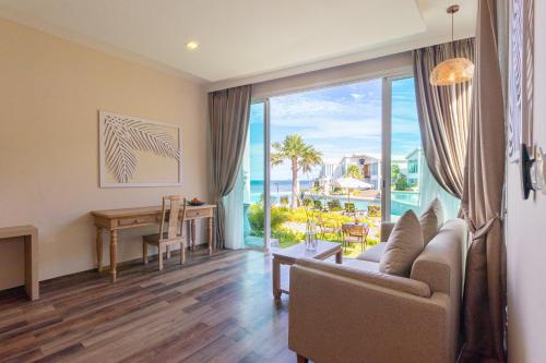 Imagen de la habitación del Hotel Vannee Golden Sands Beachfront Resort, Ban Haad Rin. Foto 18