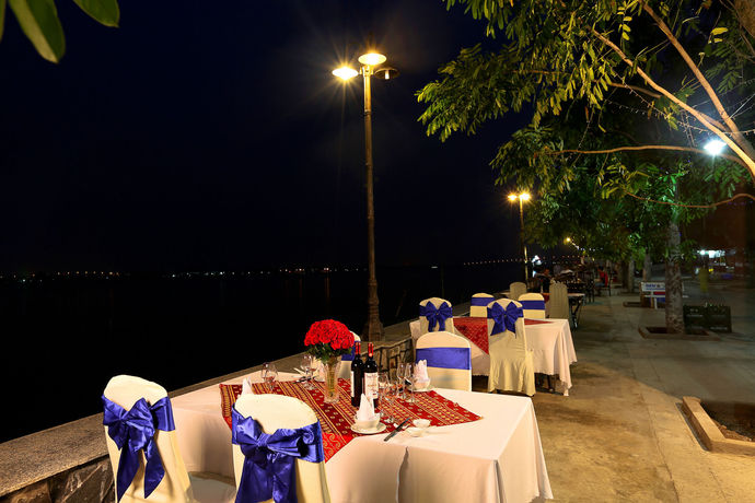 Imagen del bar/restaurante del Hotel Vanphat Riverside. Foto 2