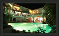 Imagen de la piscina del Hotel Vansana Vang Vieng. Foto 2