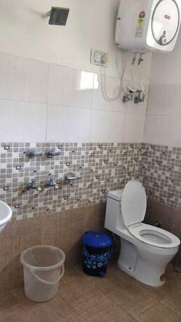 Imagen general del Hotel Vansh. Foto 8