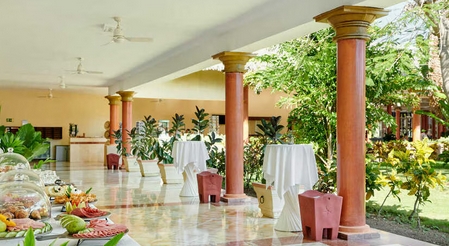 Imagen de los exteriores del Hotel Varadero. Foto 8