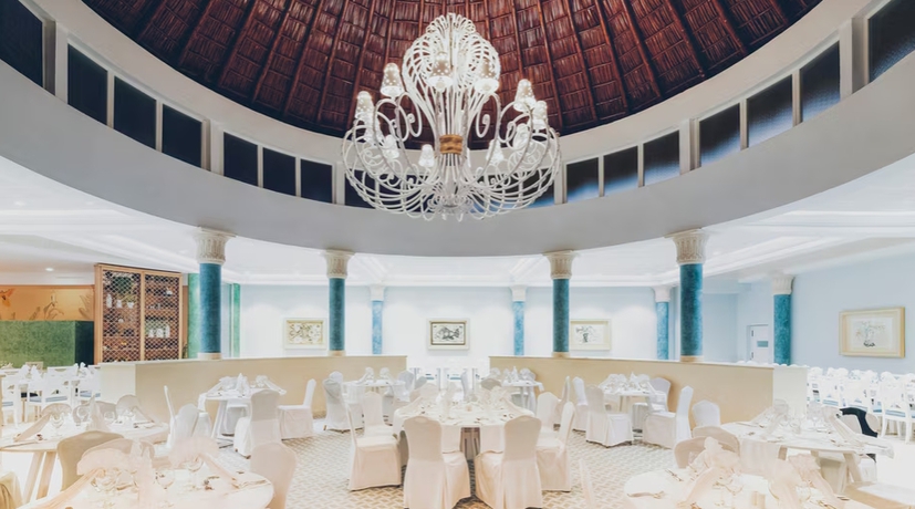 Imagen del bar/restaurante del Hotel Varadero. Foto 4
