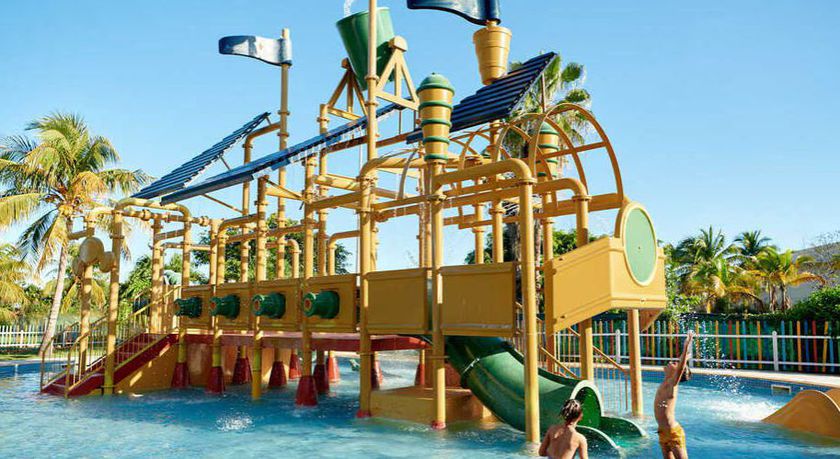 Imagen de la piscina del Hotel Varadero. Foto 17