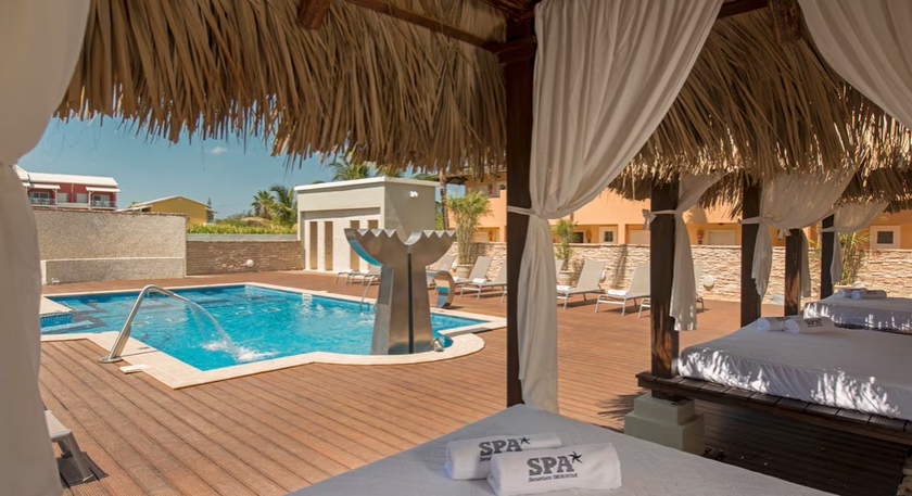 Imagen de la piscina del Hotel Varadero. Foto 19