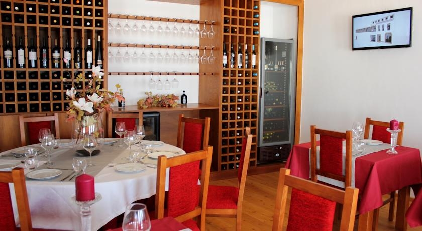 Imagen del bar/restaurante del Hotel Varanda Do Alentejo. Foto 2