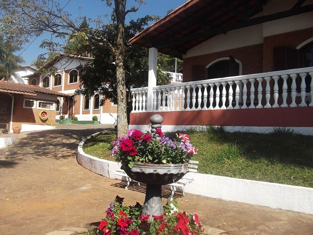 Imagen de los exteriores del Hotel Varandas Do Sol. Foto 12