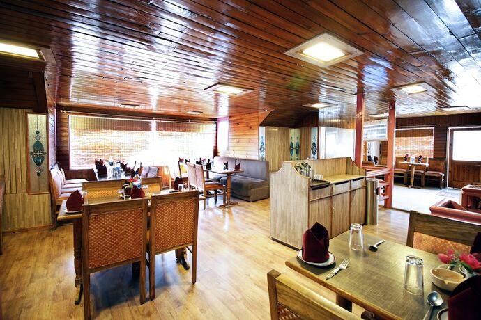 Imagen general del Hotel Vardaans - PatniTop. Foto 2