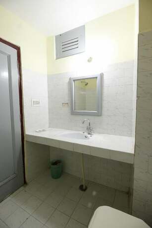 Imagen general del Hotel Vardaans - PatniTop. Foto 3